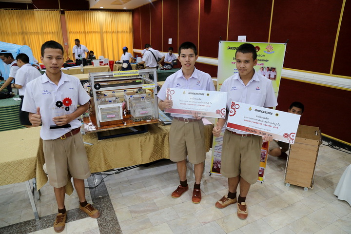 Photo-Thai Bridgestone Conducts Bridge 2 Inventor Contest 2015 (2)